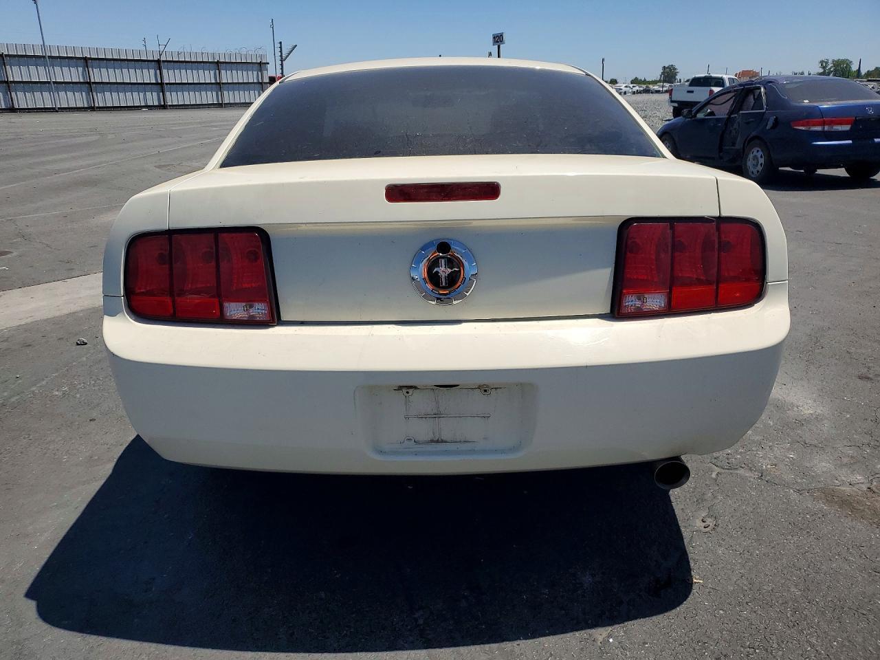2009 Ford Mustang - Фото 6