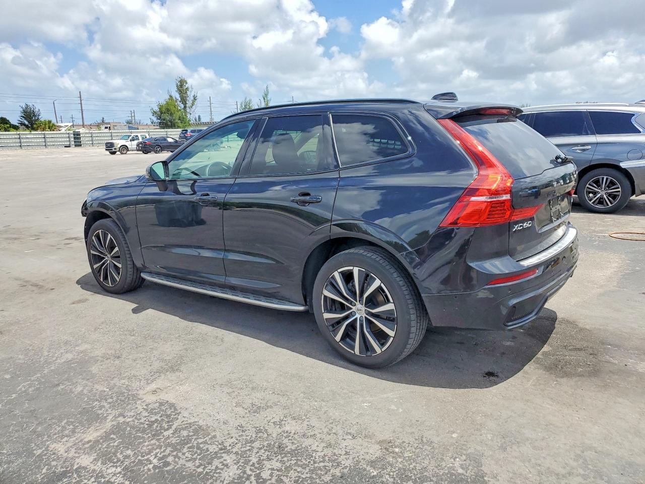 2023 Volvo Xc60 Ultimate - Фото 2