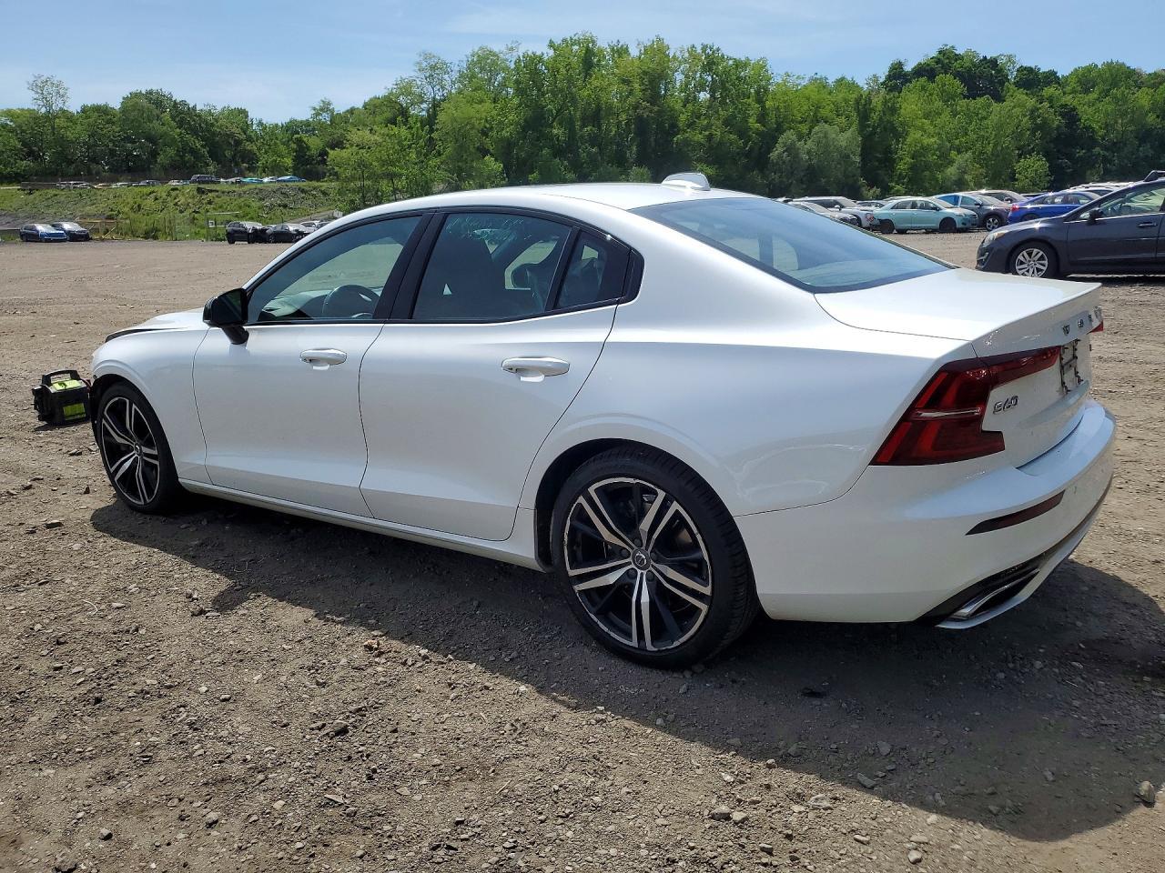2019 Volvo S60 T6 R-Design - Image 2