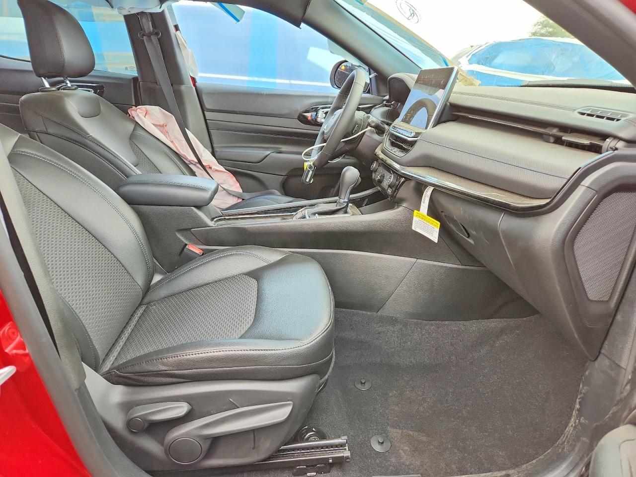 2026 Jeep Compass Latitude - Фото 7