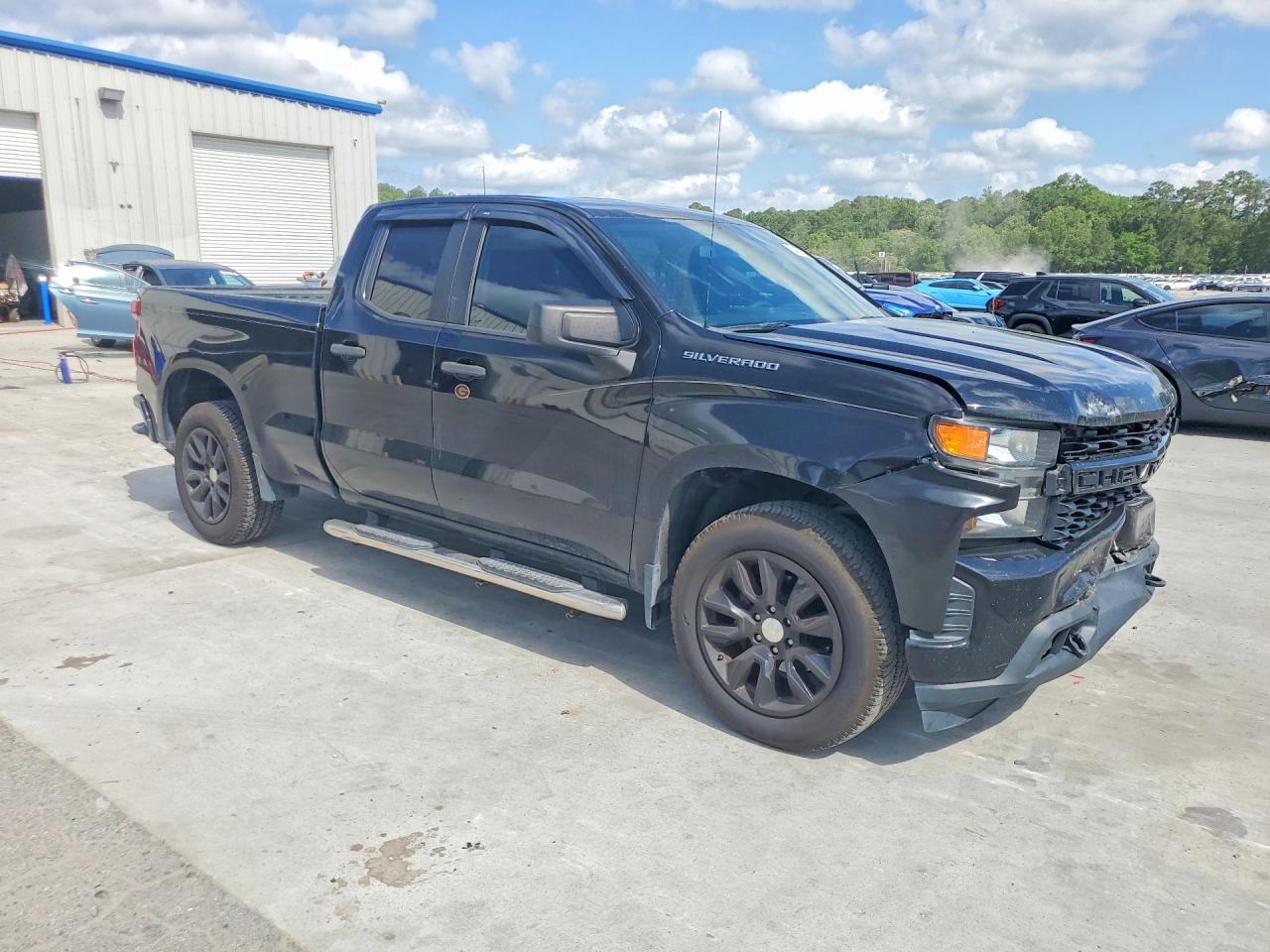 2019 Chevrolet Silverado C1500 Custom - Image 4