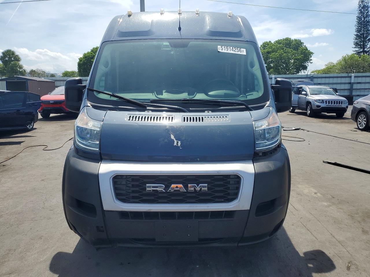 2020 Ram Promaster 3500 Delivery Van - Фото 5