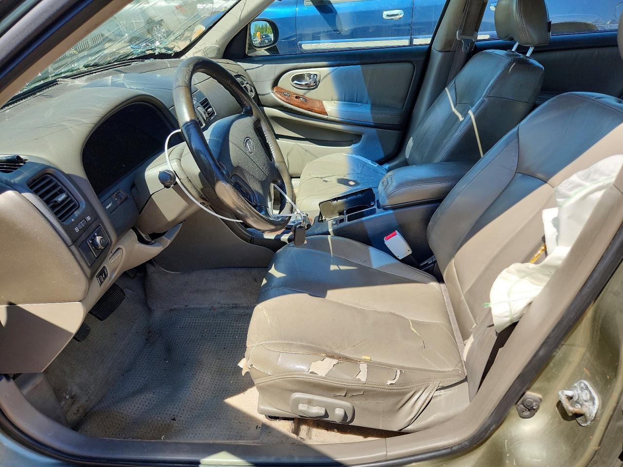 2001 Infiniti I30 Base - Фото 7