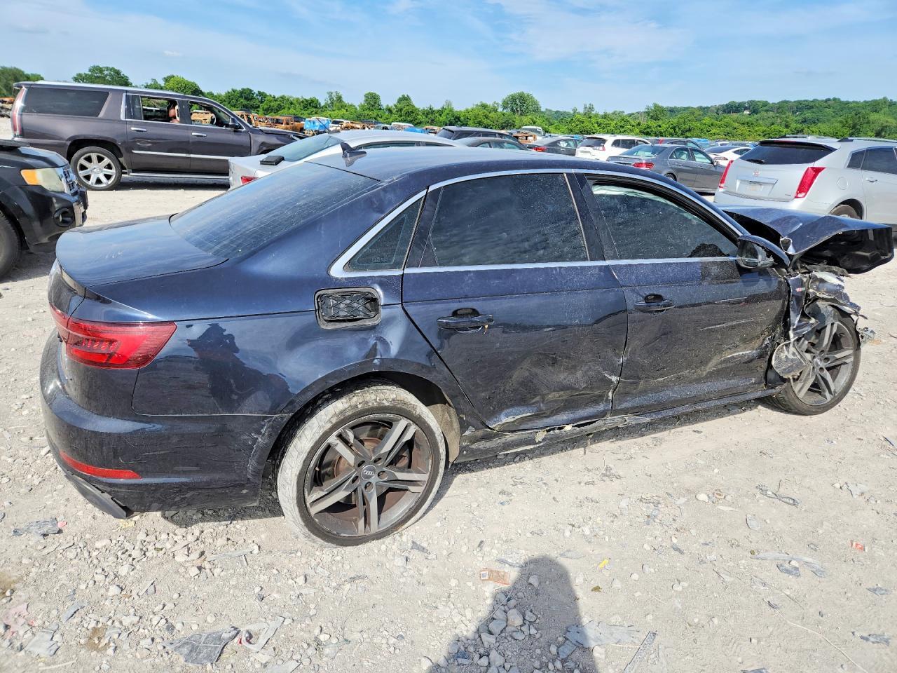 2018 Audi A4 Premium Plus - Фото 3