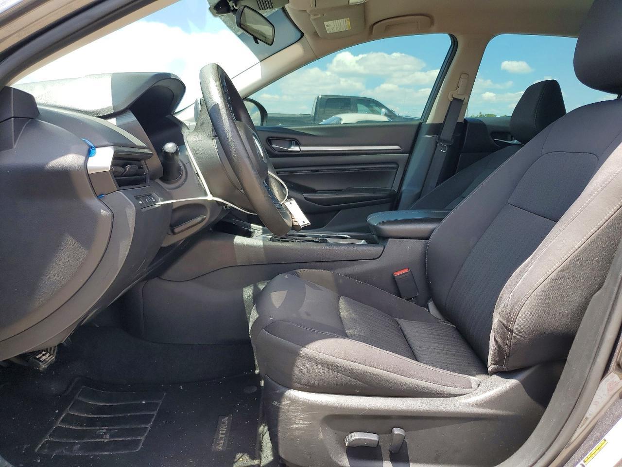 2021 Nissan Altima Sv - Image 7