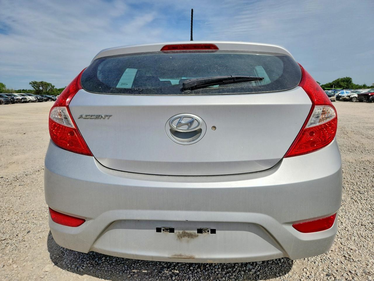 2017 Hyundai Accent Se - Image 6
