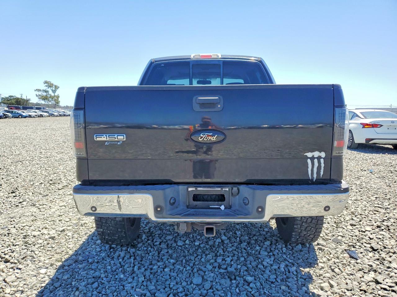 2006 Ford F150 Supercrew - Image 6