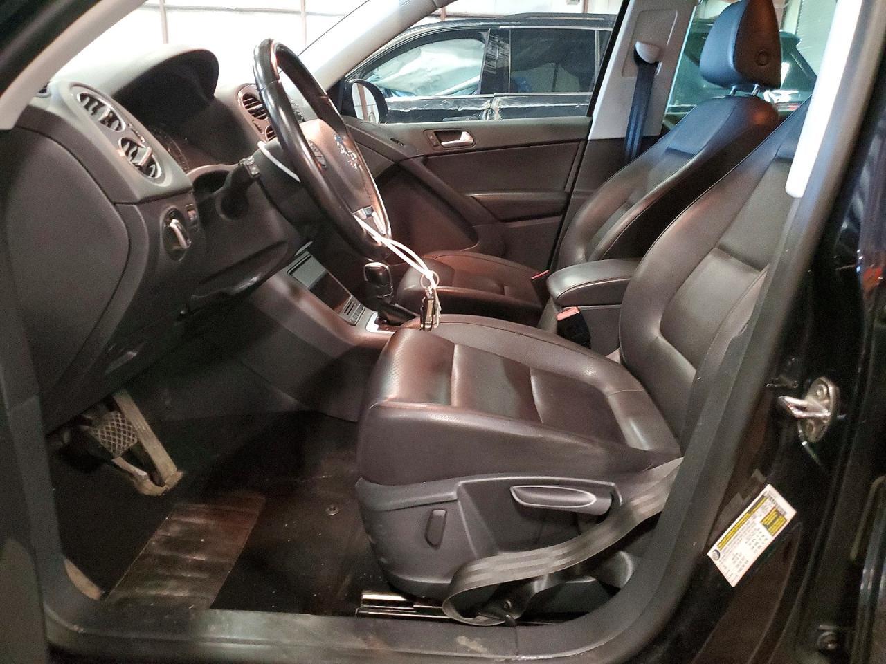 2014 Volkswagen Tiguan S - Image 7