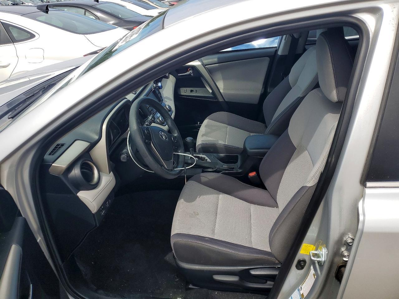 2015 Toyota Rav4 Xle - Фото 7