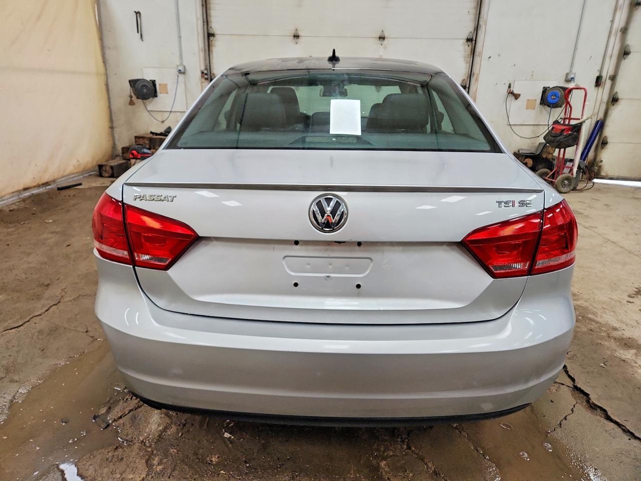 2015 Volkswagen Passat Se - Фото 6