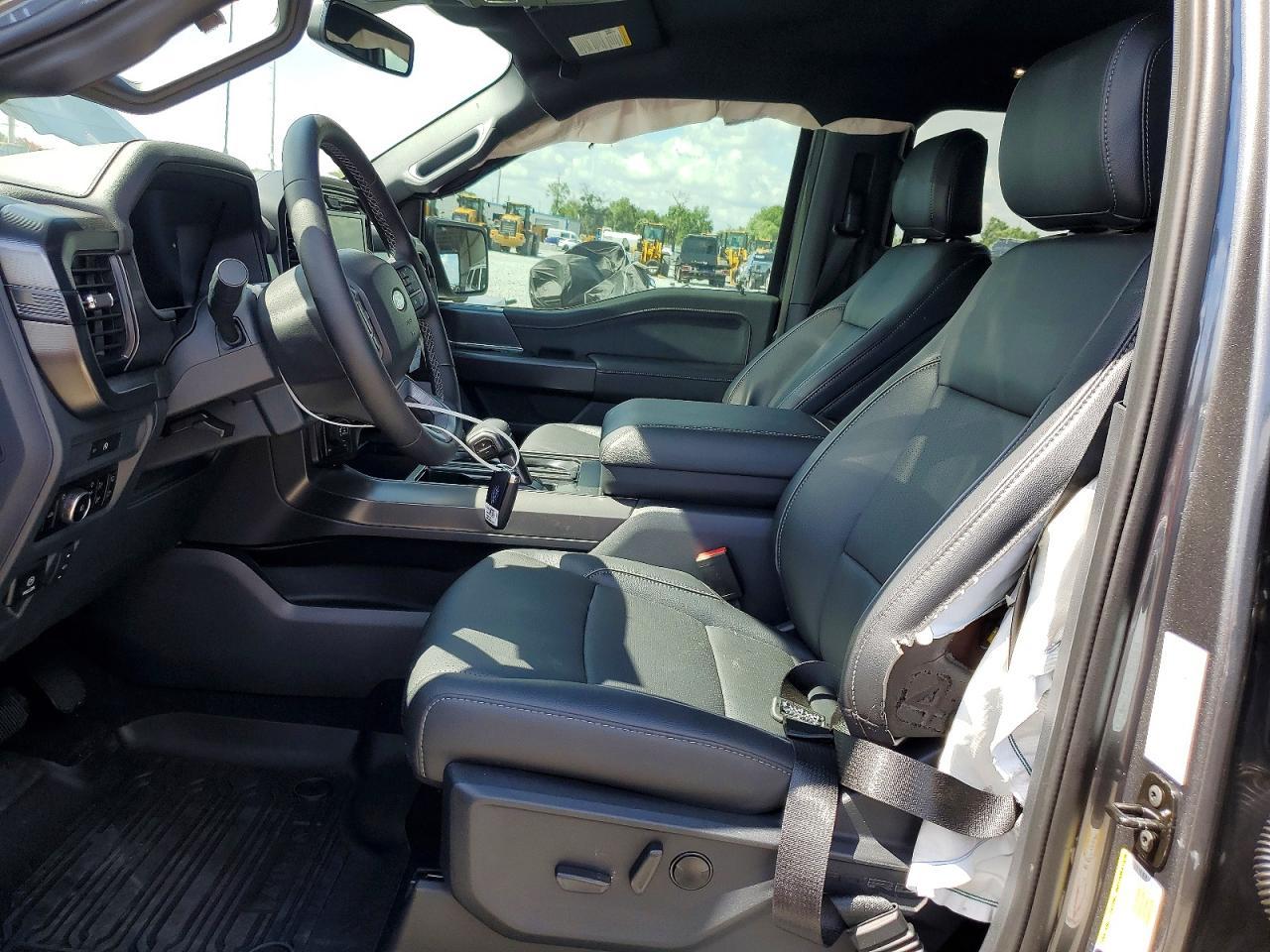 2025 Ford F150 Lariat - Image 7
