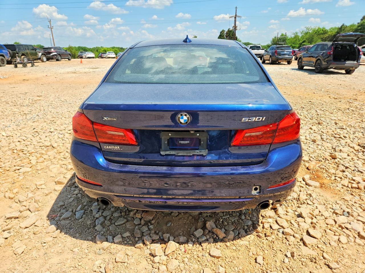 2019 BMW 530 Xi - Image 6