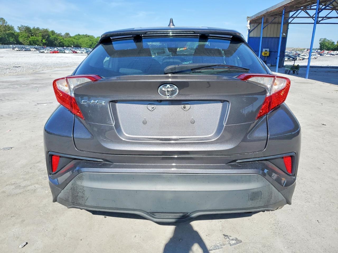 2019 Toyota C-Hr Xle - Image 6
