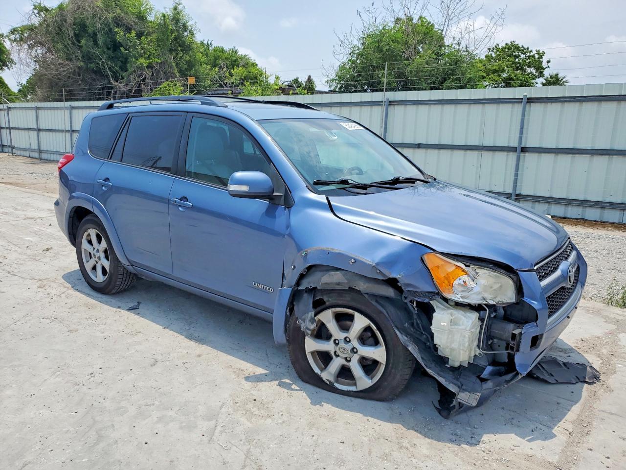 2011 Toyota Rav4 Limited - Image 4
