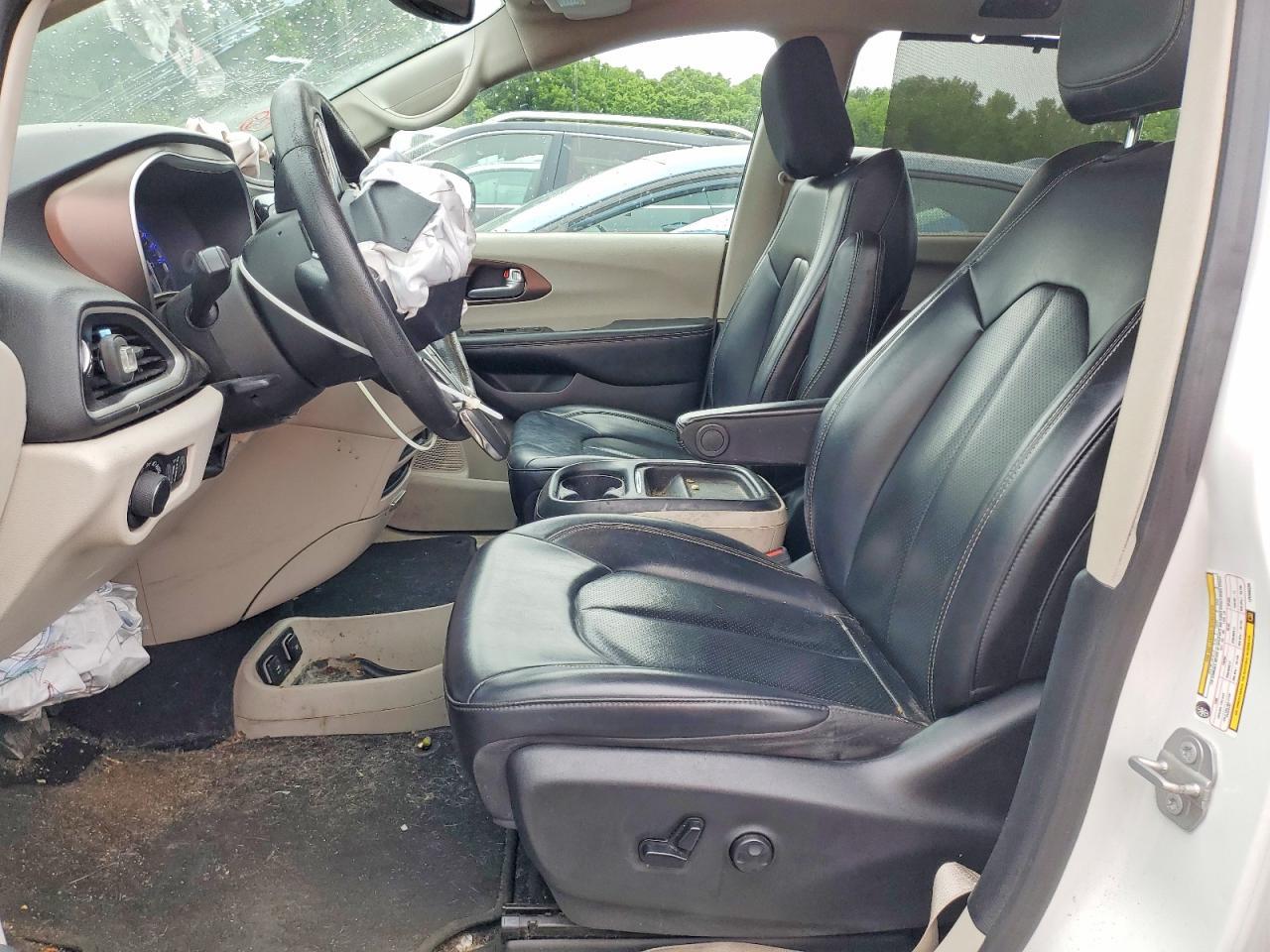 2020 Chrysler Voyager Lxi - Image 7