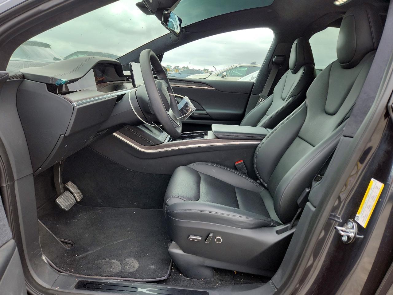 2025 Tesla Model X - Фото 7
