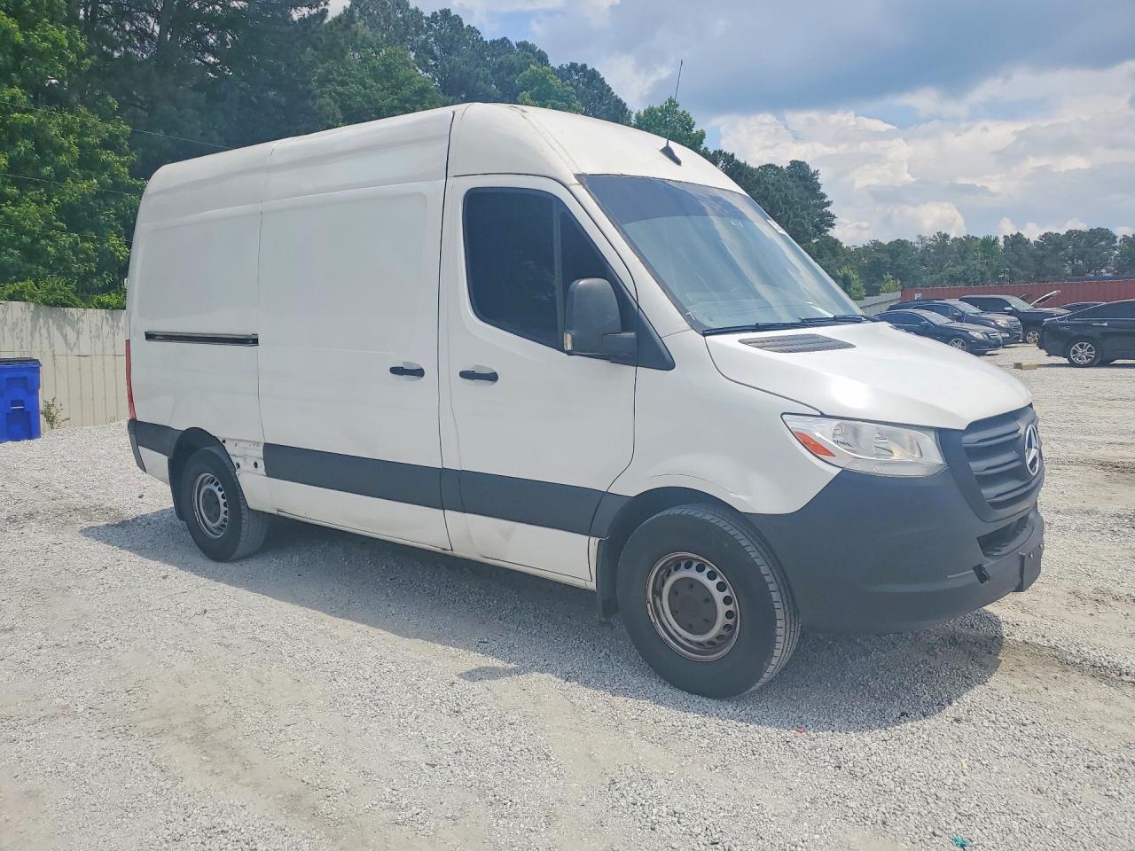 2022 Mercedes-Benz Sprinter 2500 - Фото 4