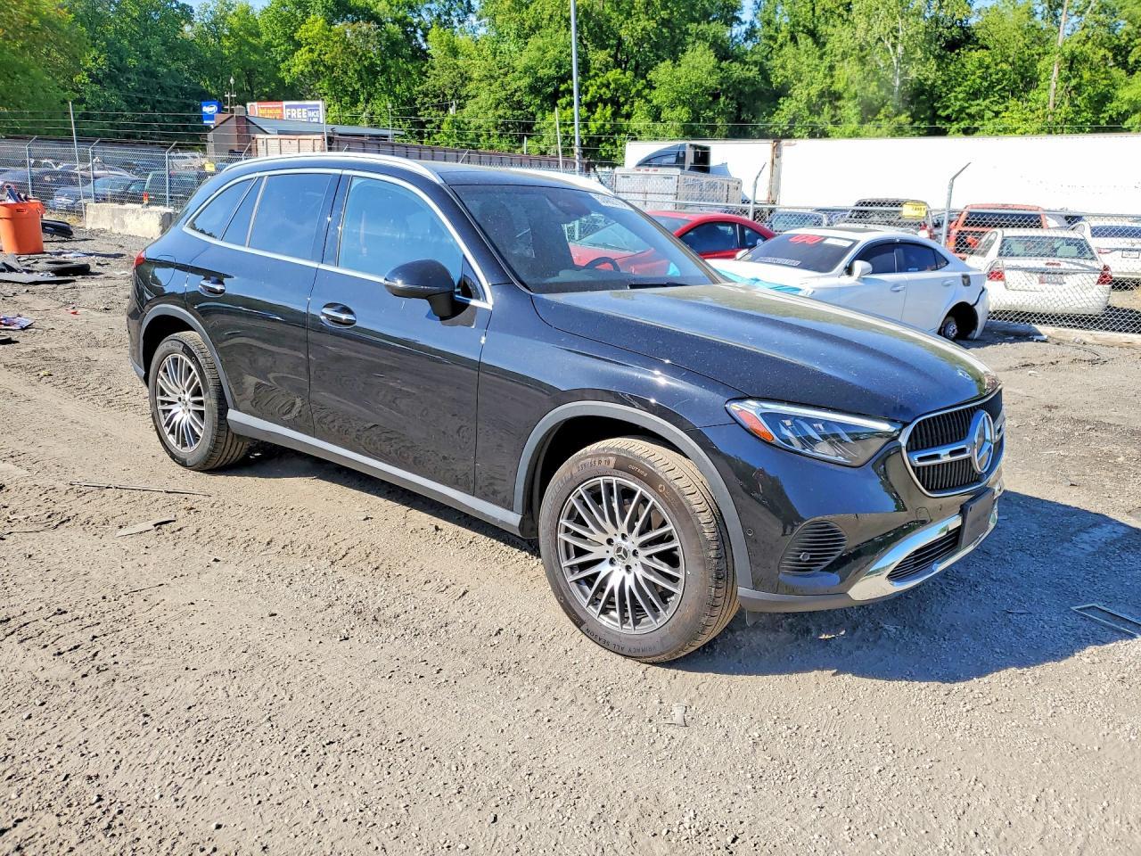 2024 Mercedes-Benz Glc 300 4Matic - Image 4