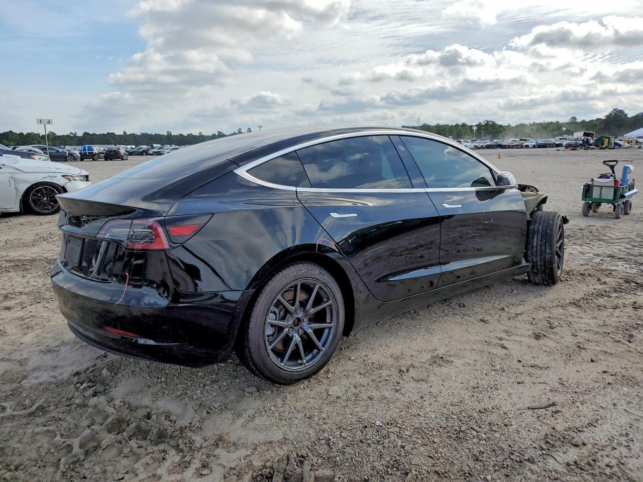 2019 Tesla Mdl 3 - Фото 3