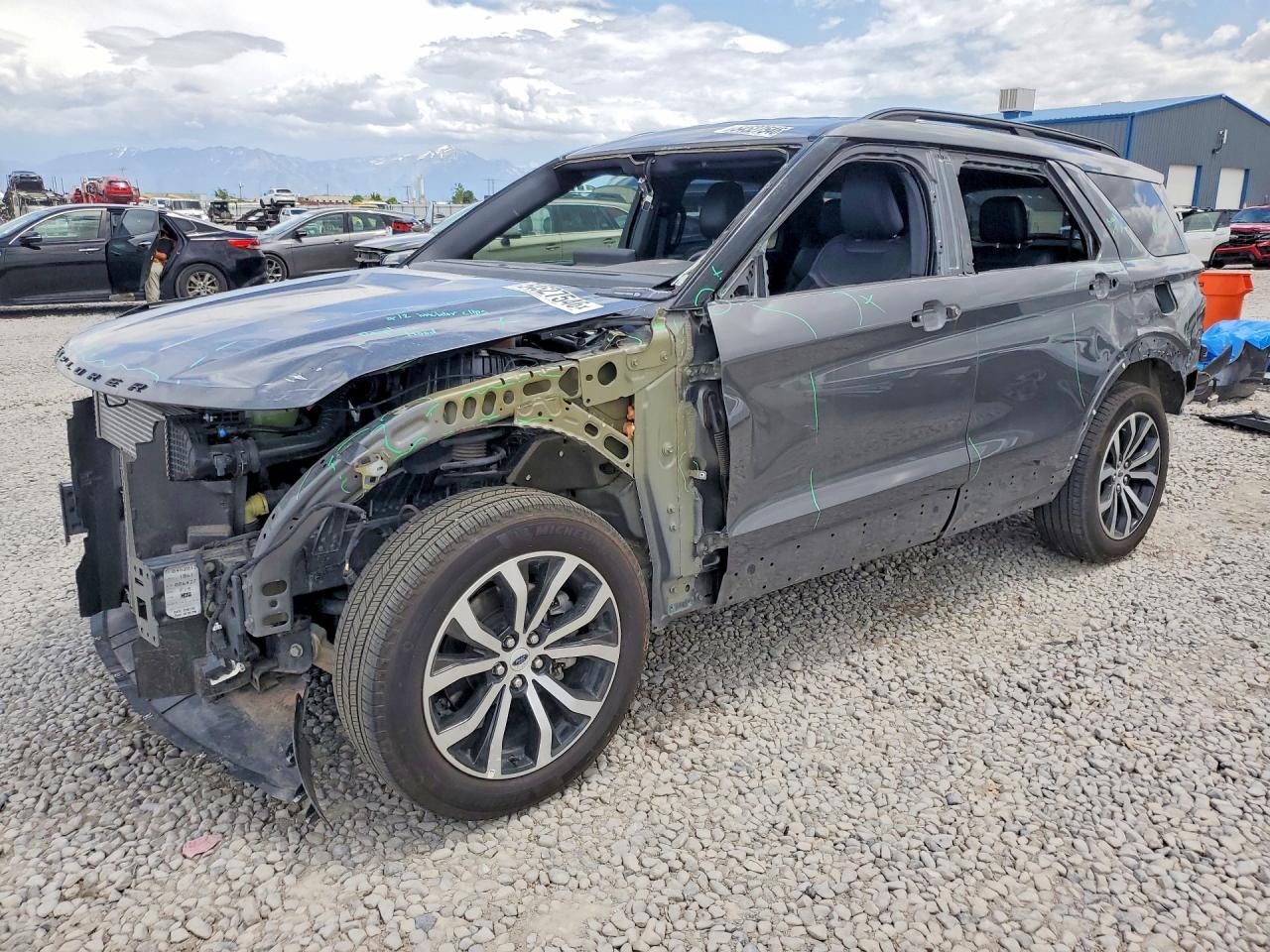2025 Ford Explorer St-Line