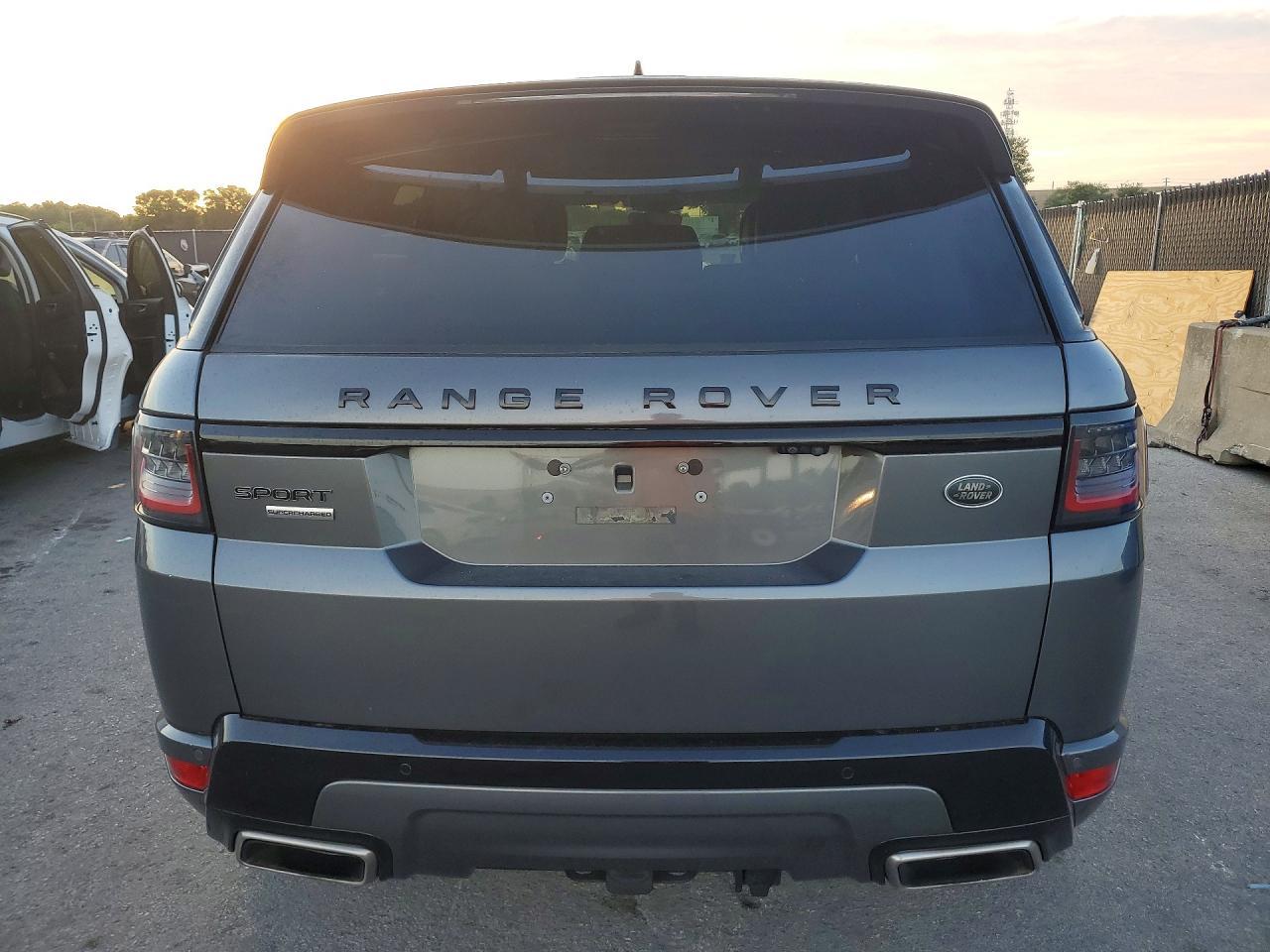 2019 Land Rover Range Rover Sport Supercharged Dynamic - Image 6