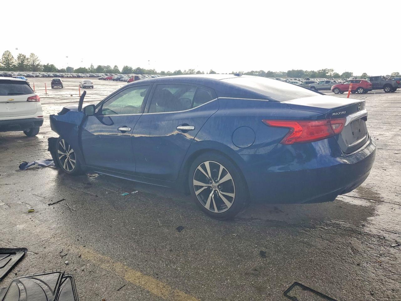 2017 Nissan Maxima 3.5 S - Image 2