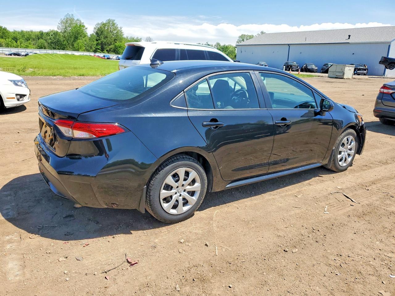 2022 Toyota Corolla Le - Фото 3