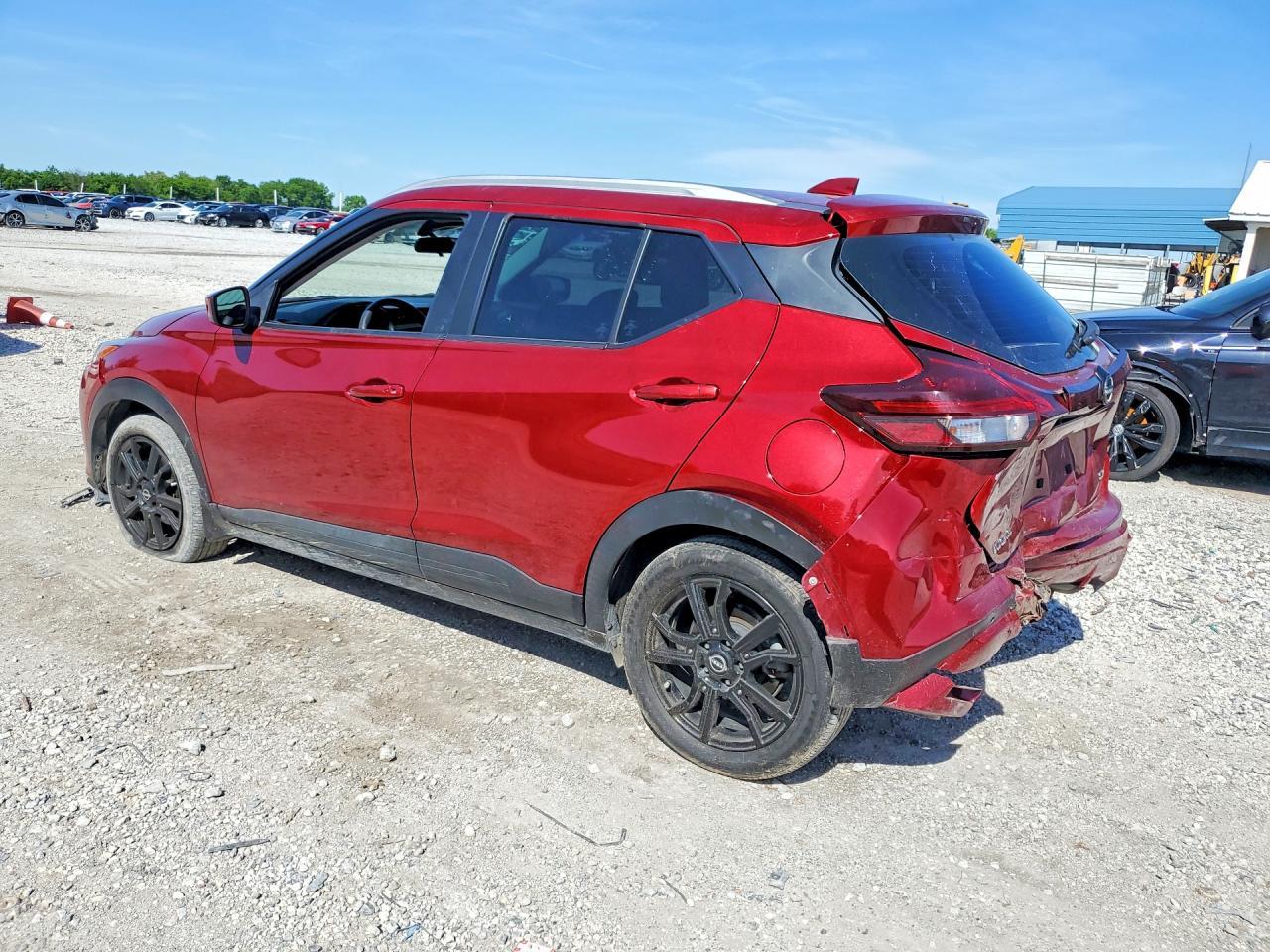2022 Nissan Kicks Sv - Image 2