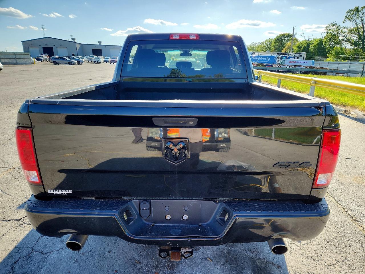 2017 Ram 1500 St - Image 6