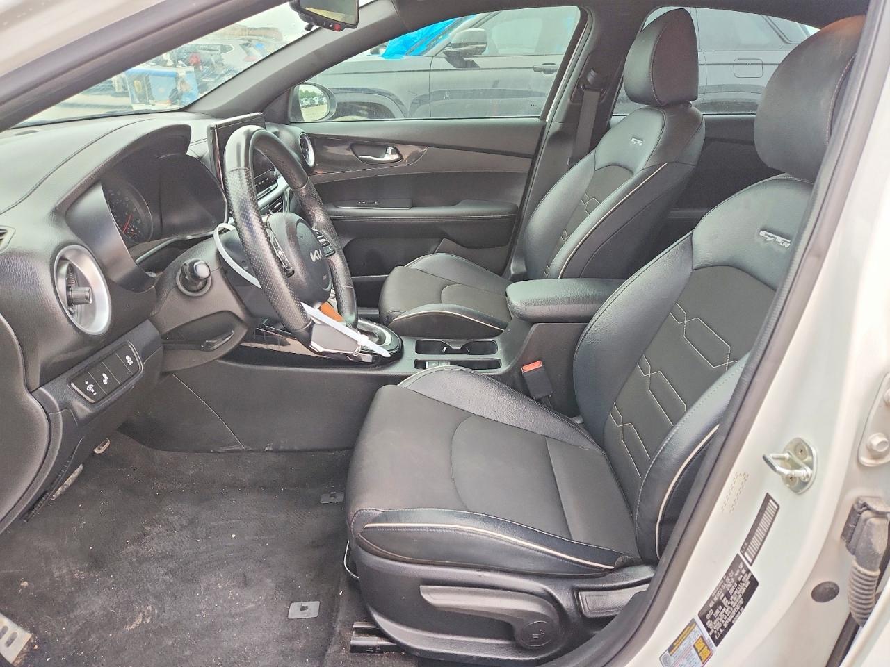 2023 Kia Forte Gt Line - Фото 7