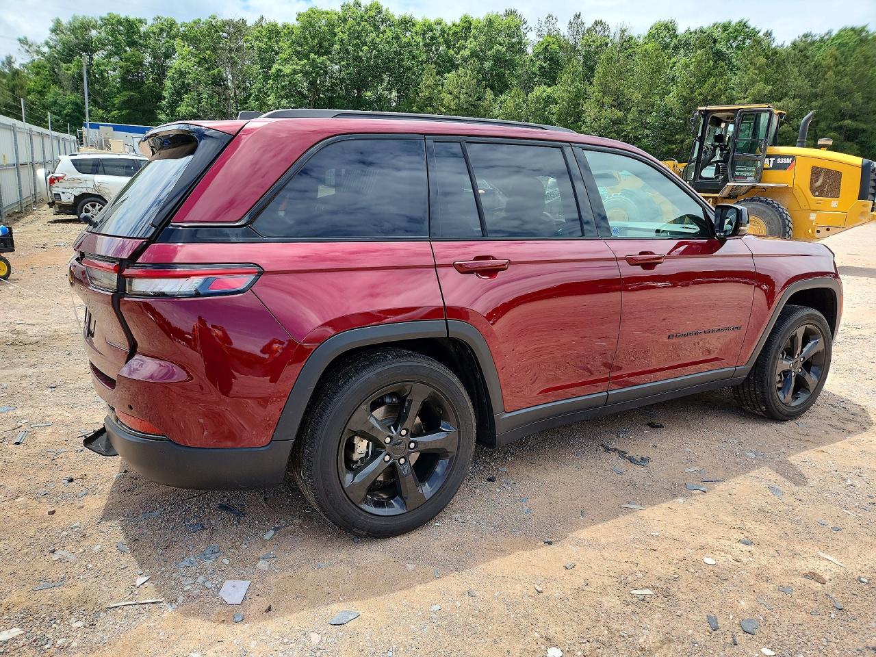 2023 Jeep Grand Cherokee Laredo - Фото 3
