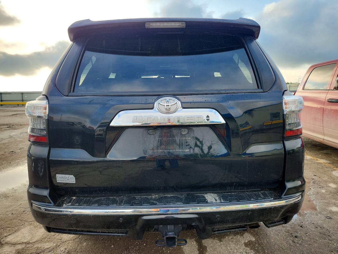 2022 Toyota 4Runner Limited - Фото 6