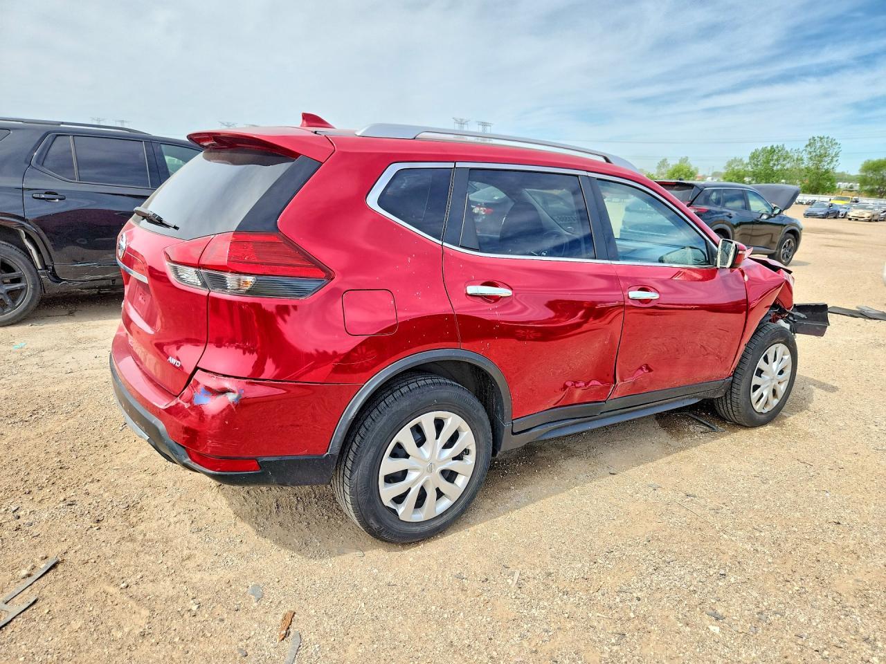 2017 Nissan Rogue S - Image 3