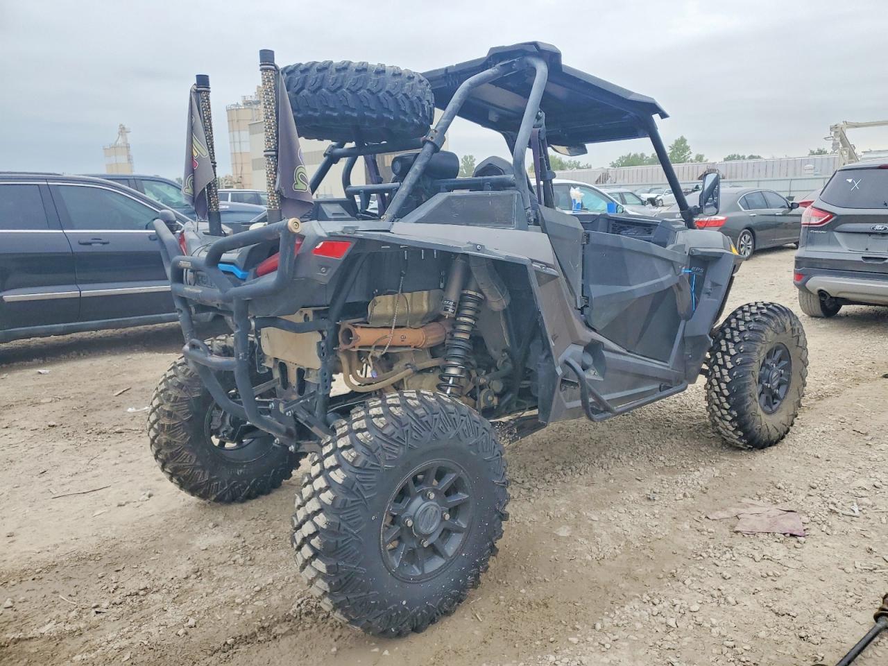 2019 Polaris Rzr Utility Vehicle - Фото 4