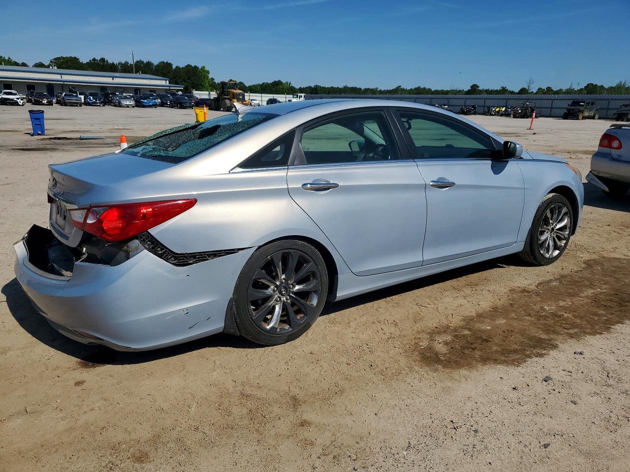 2011 Hyundai Sonata Se - Image 3