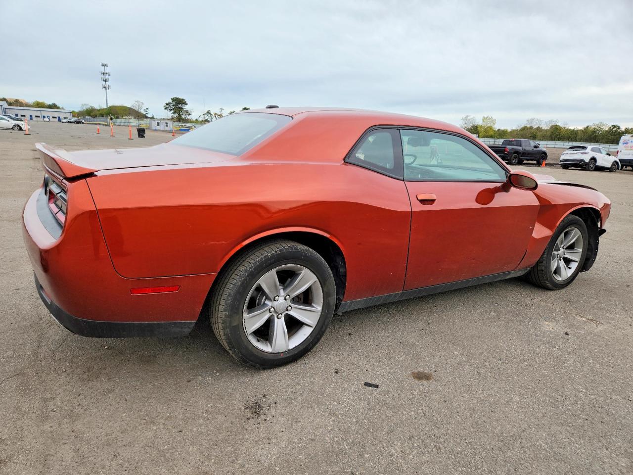 2021 Dodge Challenger Sxt - Фото 3