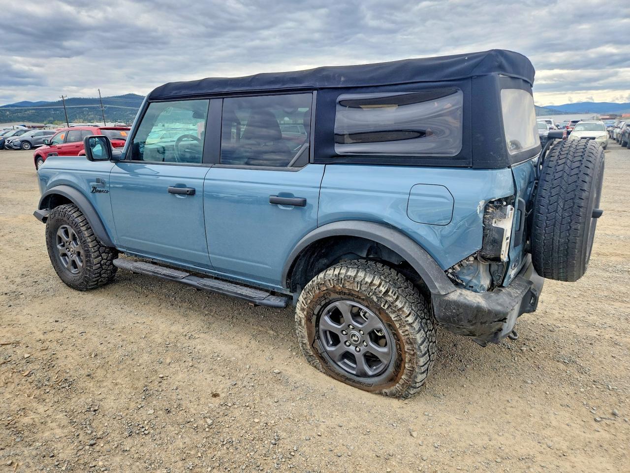 2021 Ford Bronco Base - Image 2