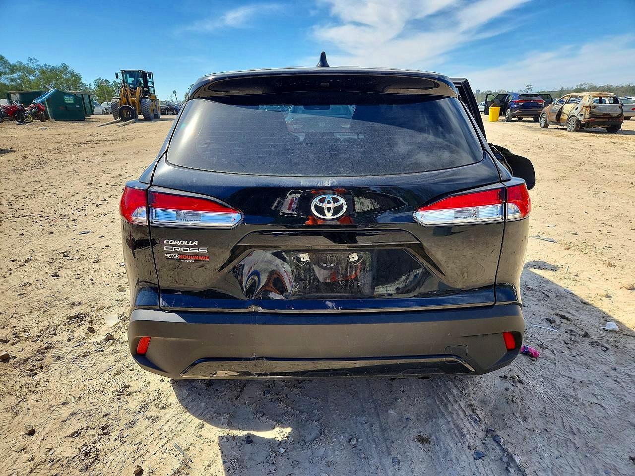 2024 Toyota Corolla Cross L - Image 6