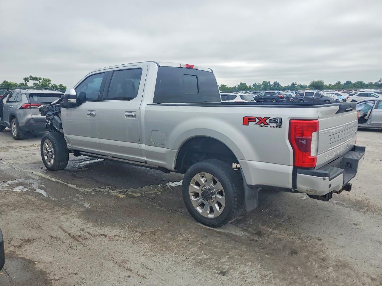 2017 Ford F350 Super Duty - Image 2