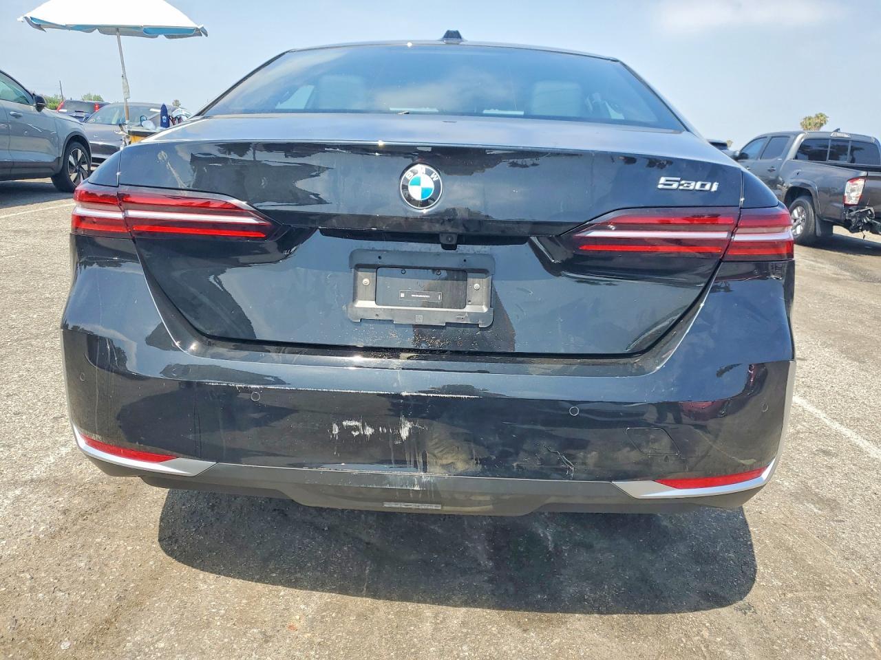 2025 BMW 530 I - Фото 6
