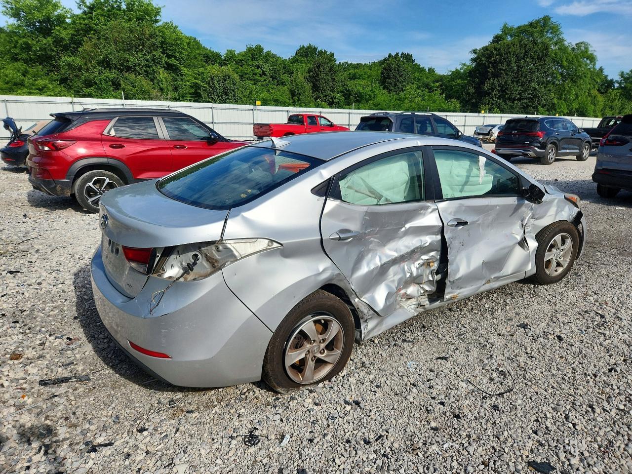 2014 Hyundai Elantra Se - Фото 3