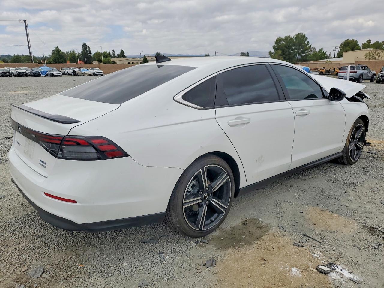 2025 Honda Accord Hybrid Sport - Фото 3
