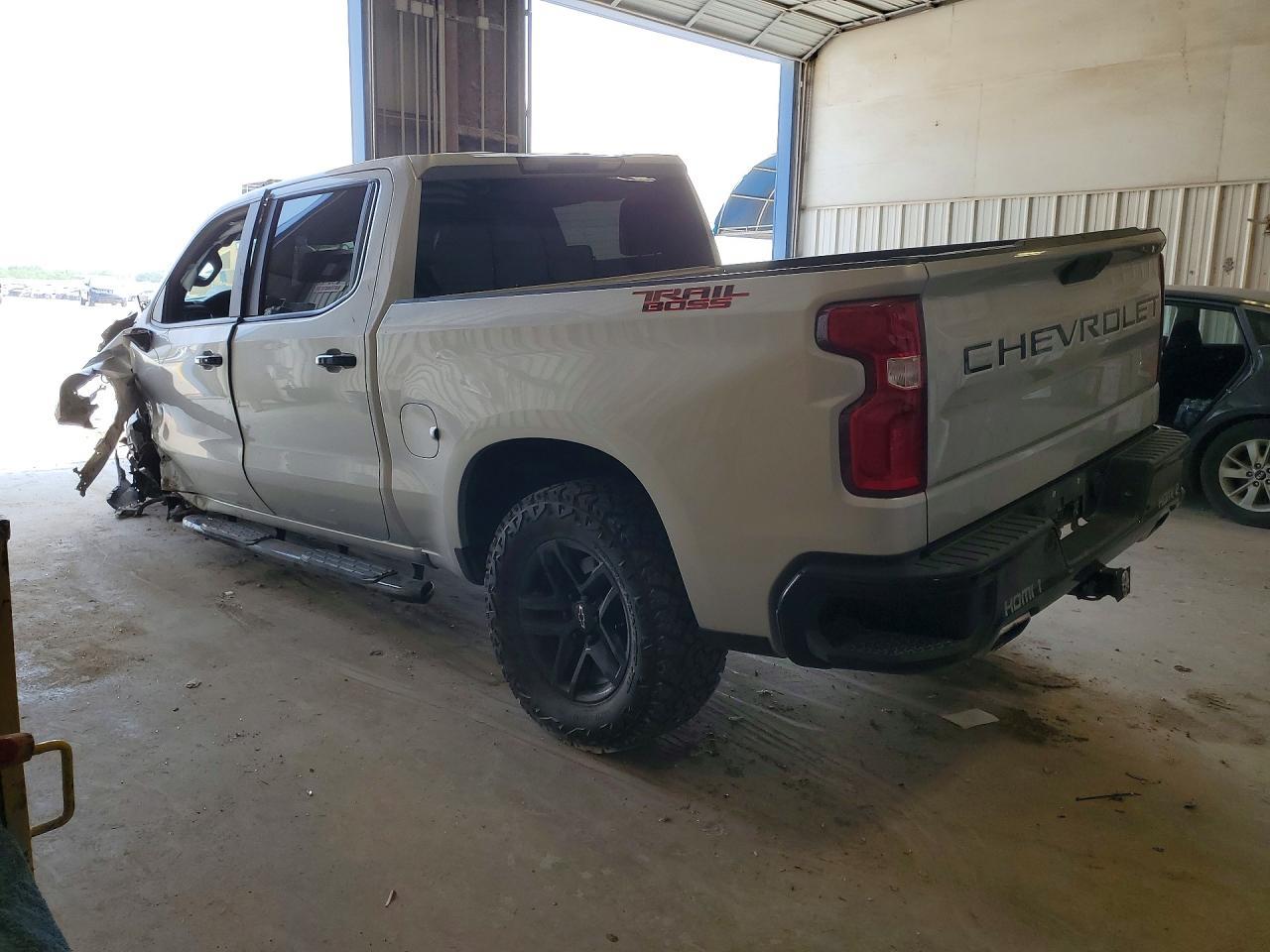 2020 Chevrolet Silverado K1500 Lt Trail Boss - Фото 2