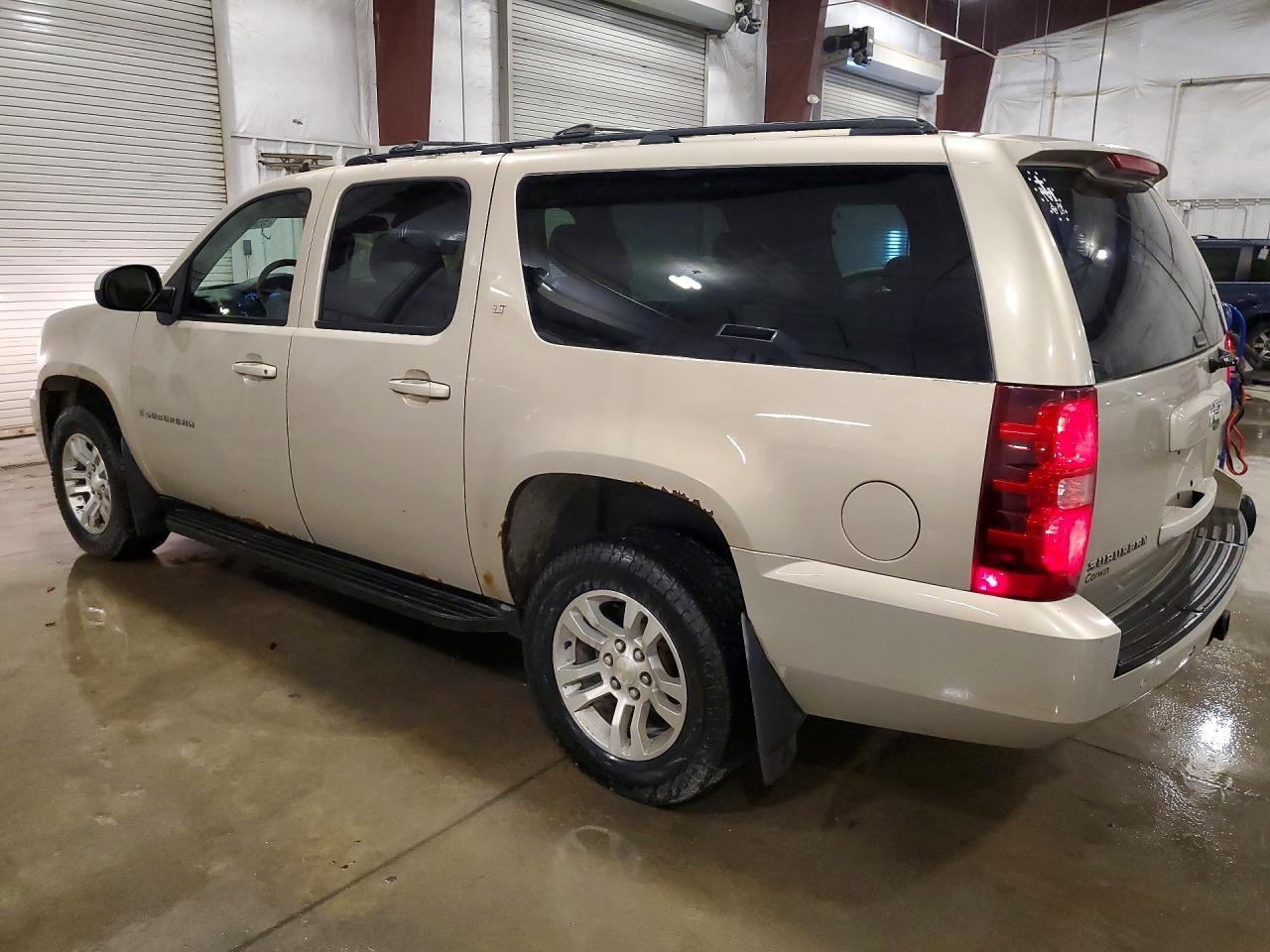 2008 Chevrolet Suburban K1500 Ls - Фото 2