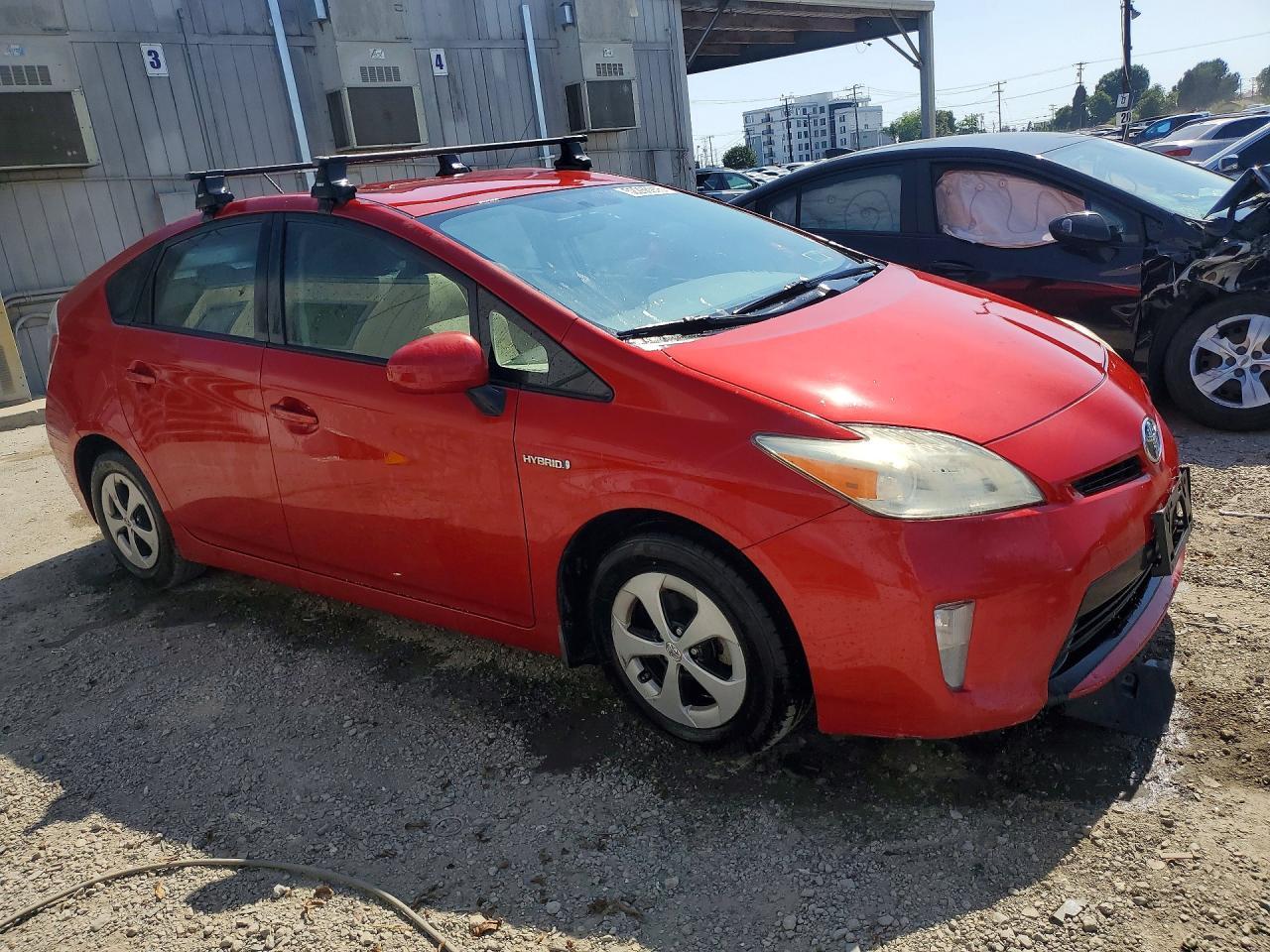 2013 Toyota Prius Three - Фото 4