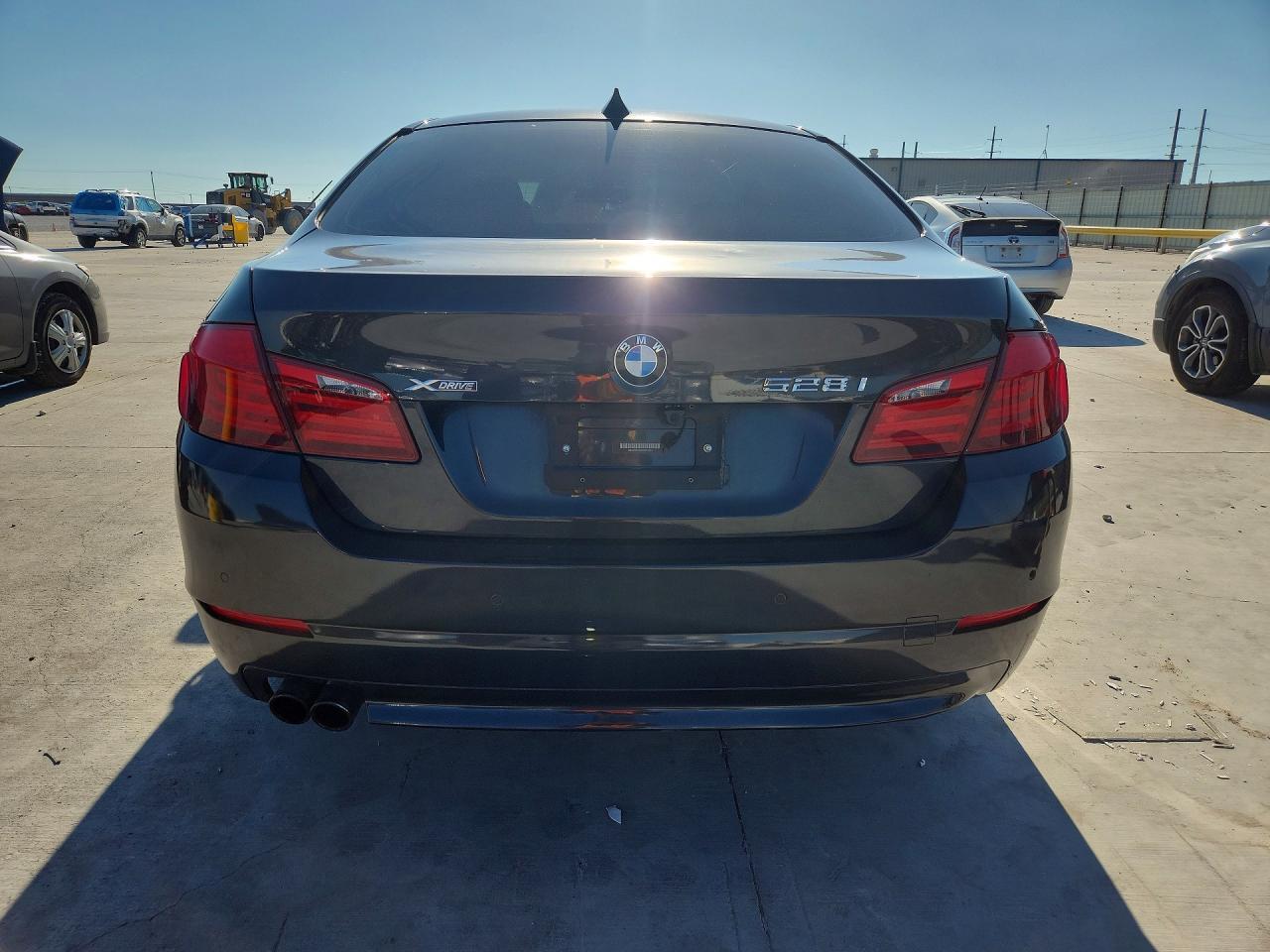 2013 BMW 528 Xi - Image 6