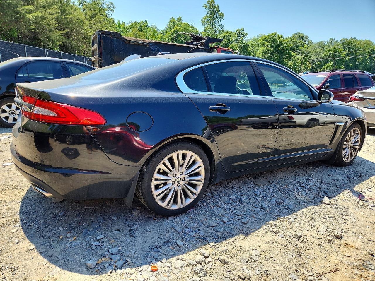 2012 Jaguar Xf Portfolio - Фото 3