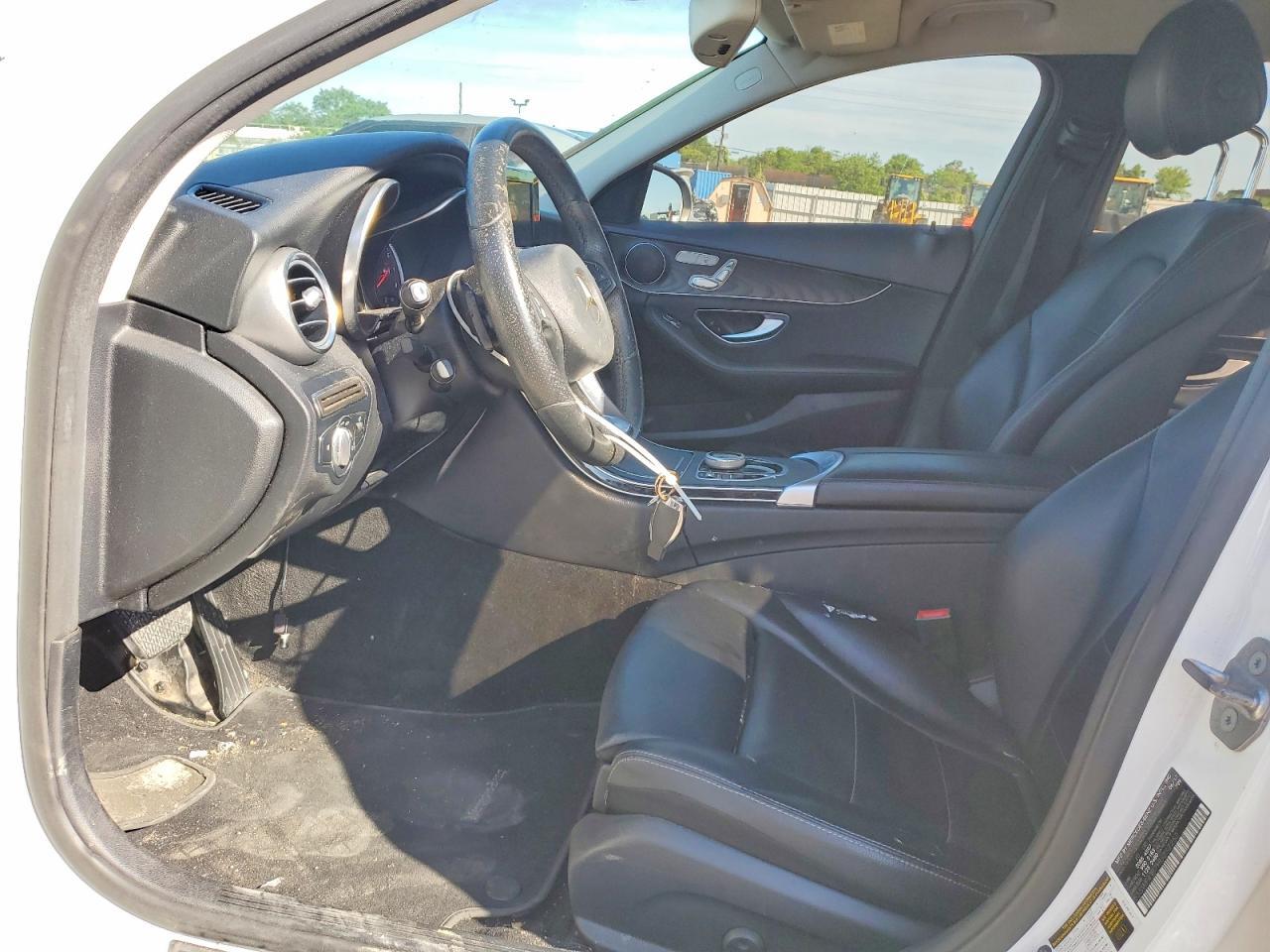 2017 Mercedes-Benz C 300 - Image 7