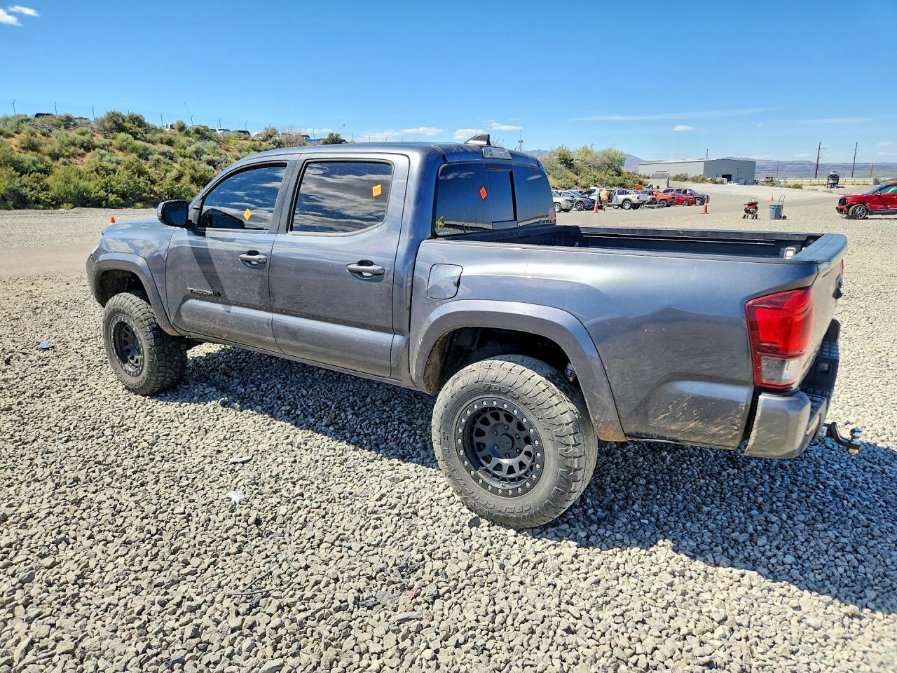 2021 Toyota Tacoma Sr5 V6 - Фото 2