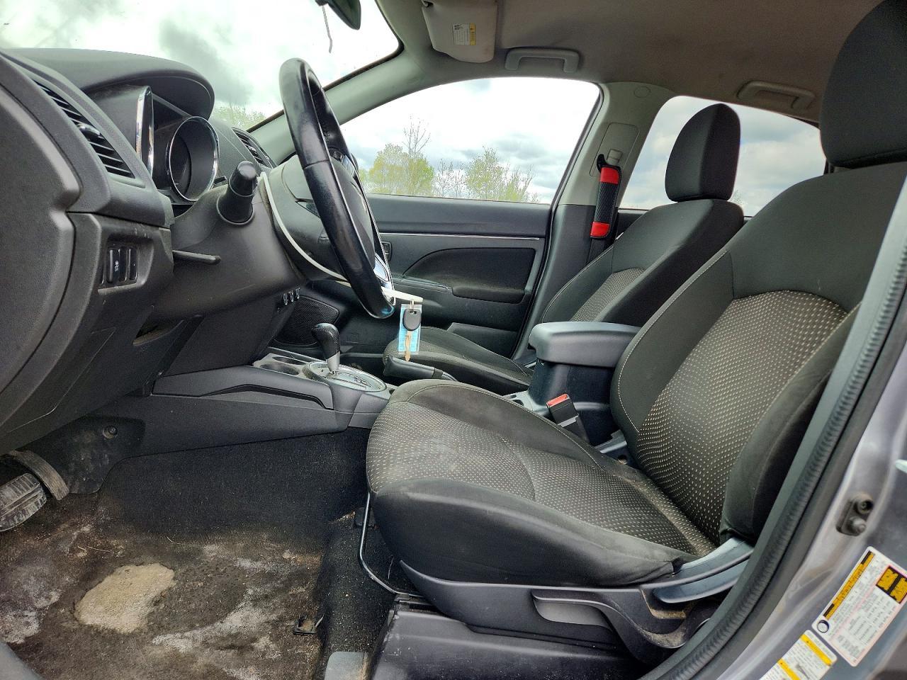 2016 Mitsubishi Outlander Sport Es - Image 7
